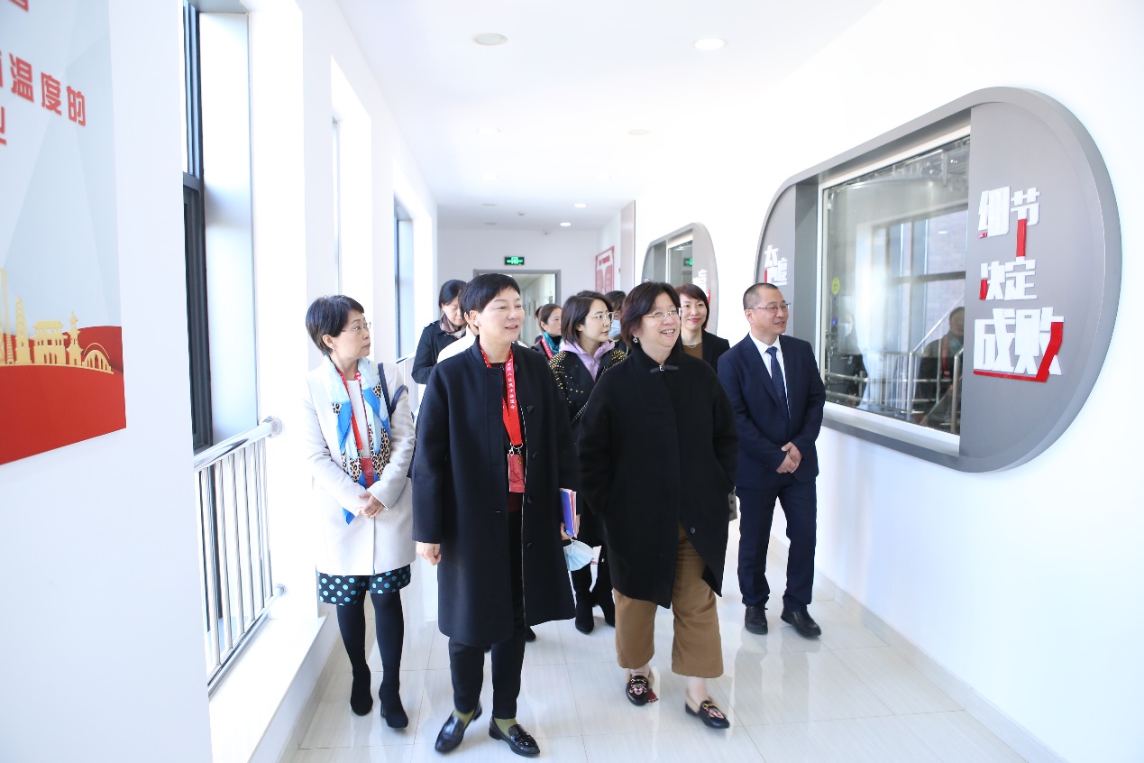 E:jxf吉祥坊乳业党委工作部\1 党建工作1124 女性创新学校走进益民现场照片\IMG_1551.JPG